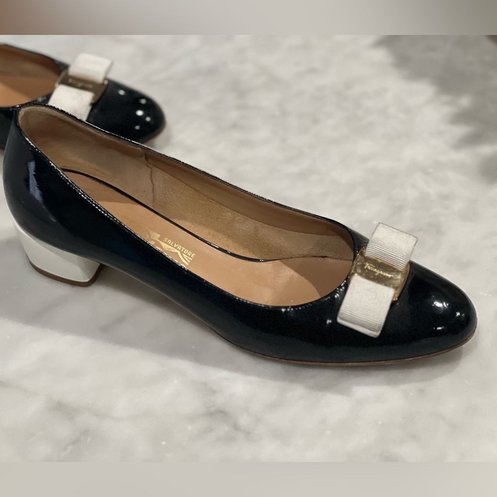Ferragamo Vara Bow pump shoe